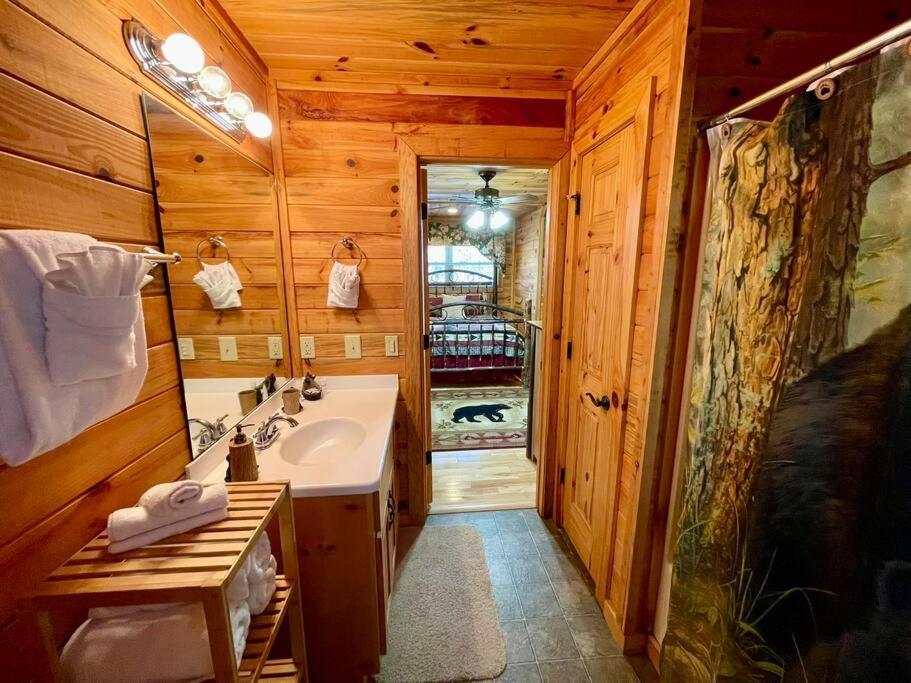 Cabin 2 Bed Close To Helen Hot Tub #15 Экстерьер фото