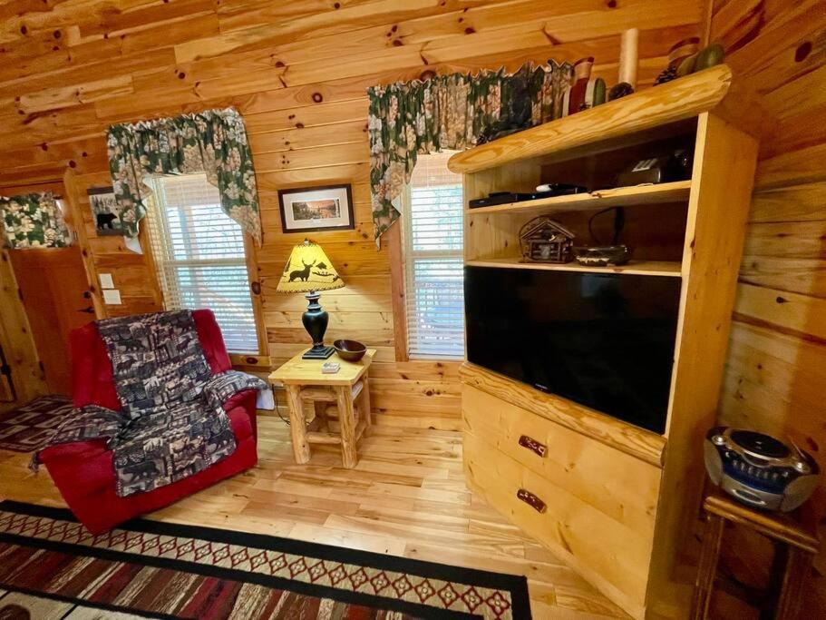 Cabin 2 Bed Close To Helen Hot Tub #15 Экстерьер фото
