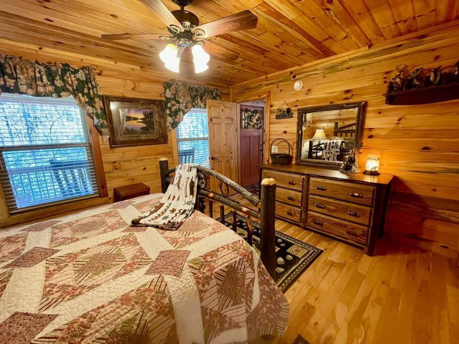 Cabin 2 Bed Close To Helen Hot Tub #15 Экстерьер фото